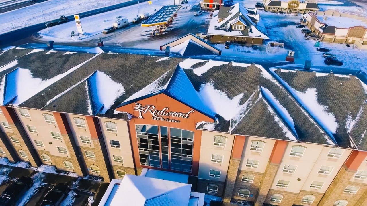Redwood Inn & Suites Clairmont Экстерьер фото